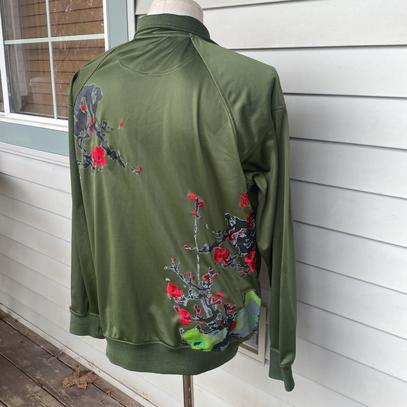 Five Pointz jacket.  XL.  Excellent condition. - Picture 4 of 7